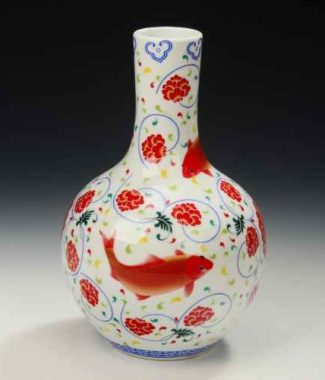 Paper Pulp Vase Painting